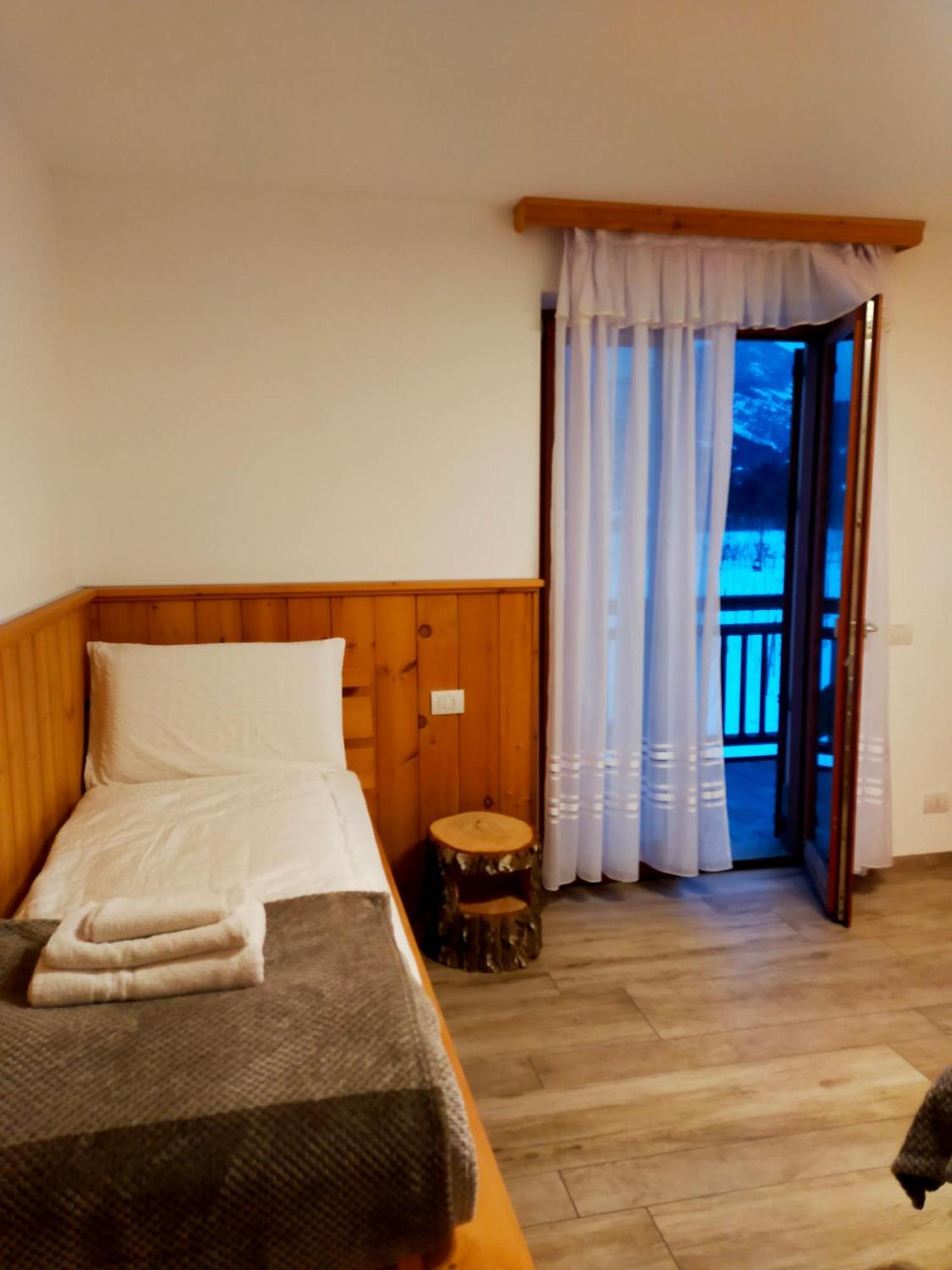 Bed and Breakfast Agritur Maso Flonkeri Bosentino Екстер'єр фото